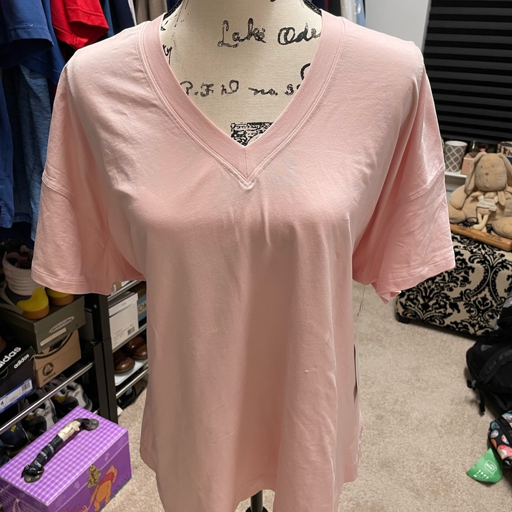 Lululemon Tie V-neck Tee - brand new